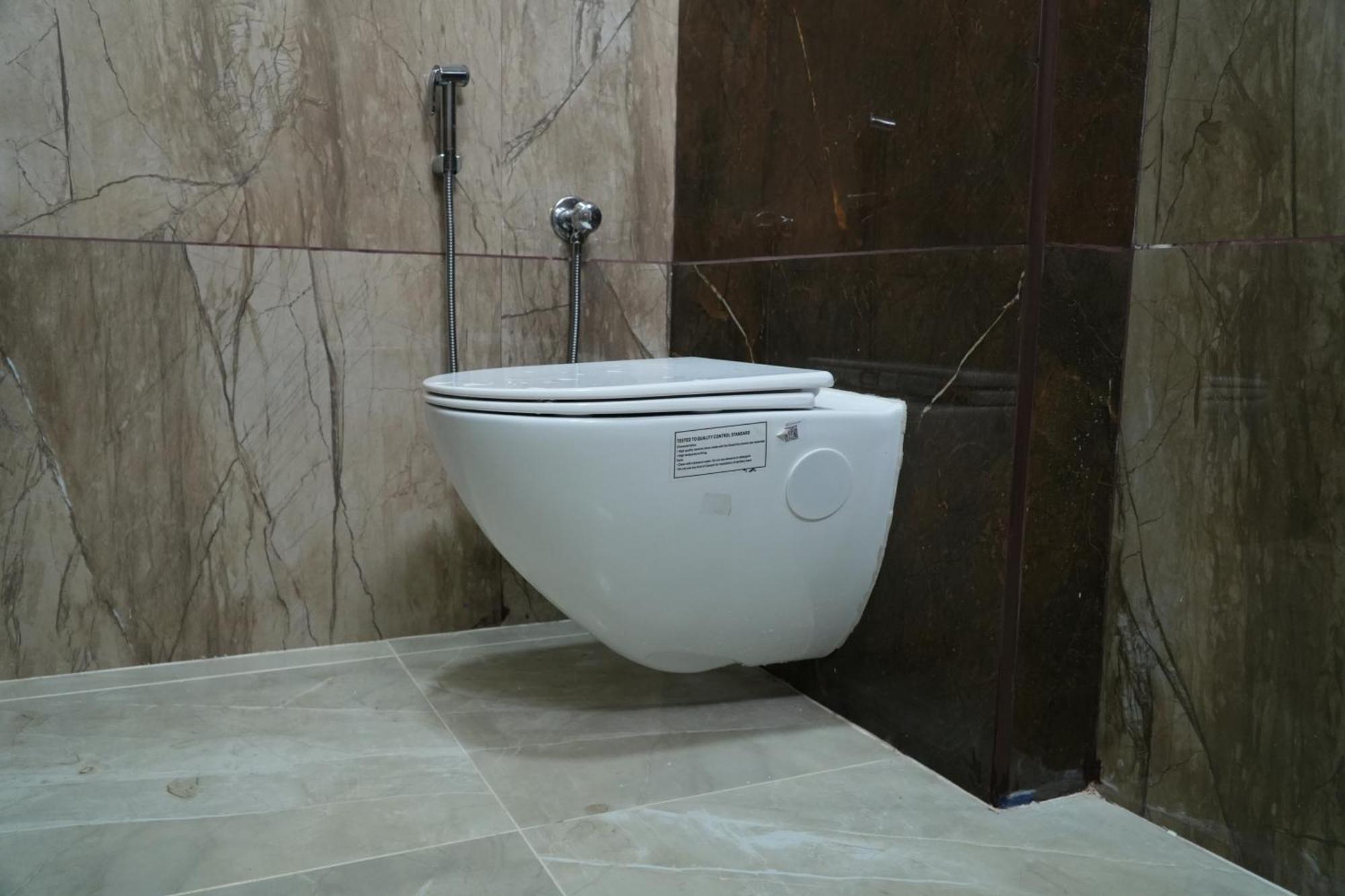 Uj Pallazzio - Business Class Luxury Hotel Tiruvannāmalai Exteriör bild
